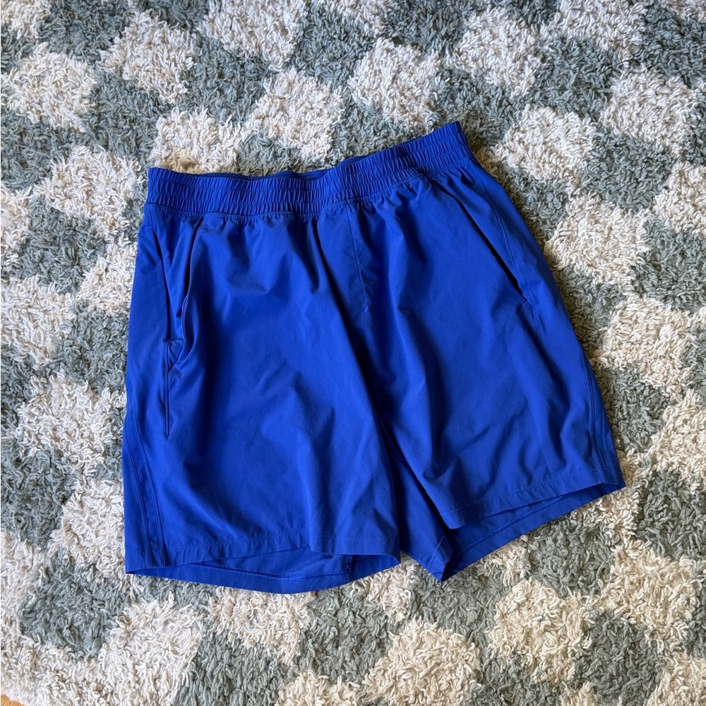 Men’s Lululemon Pacebreaker shorts